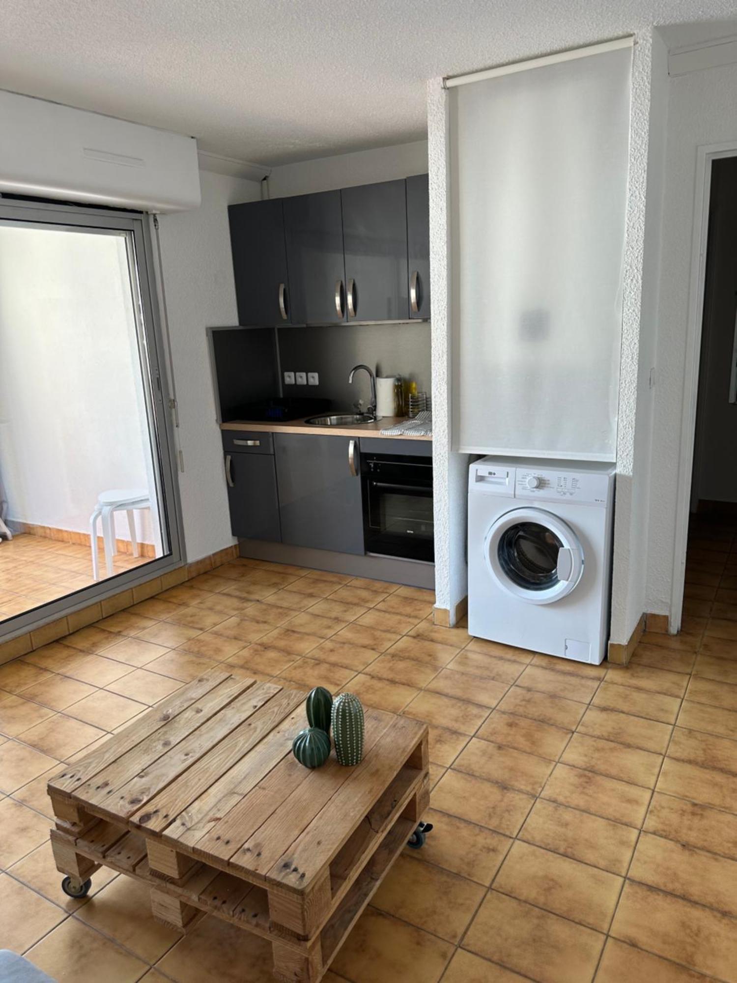 Helios Appartement Agde Buitenkant foto