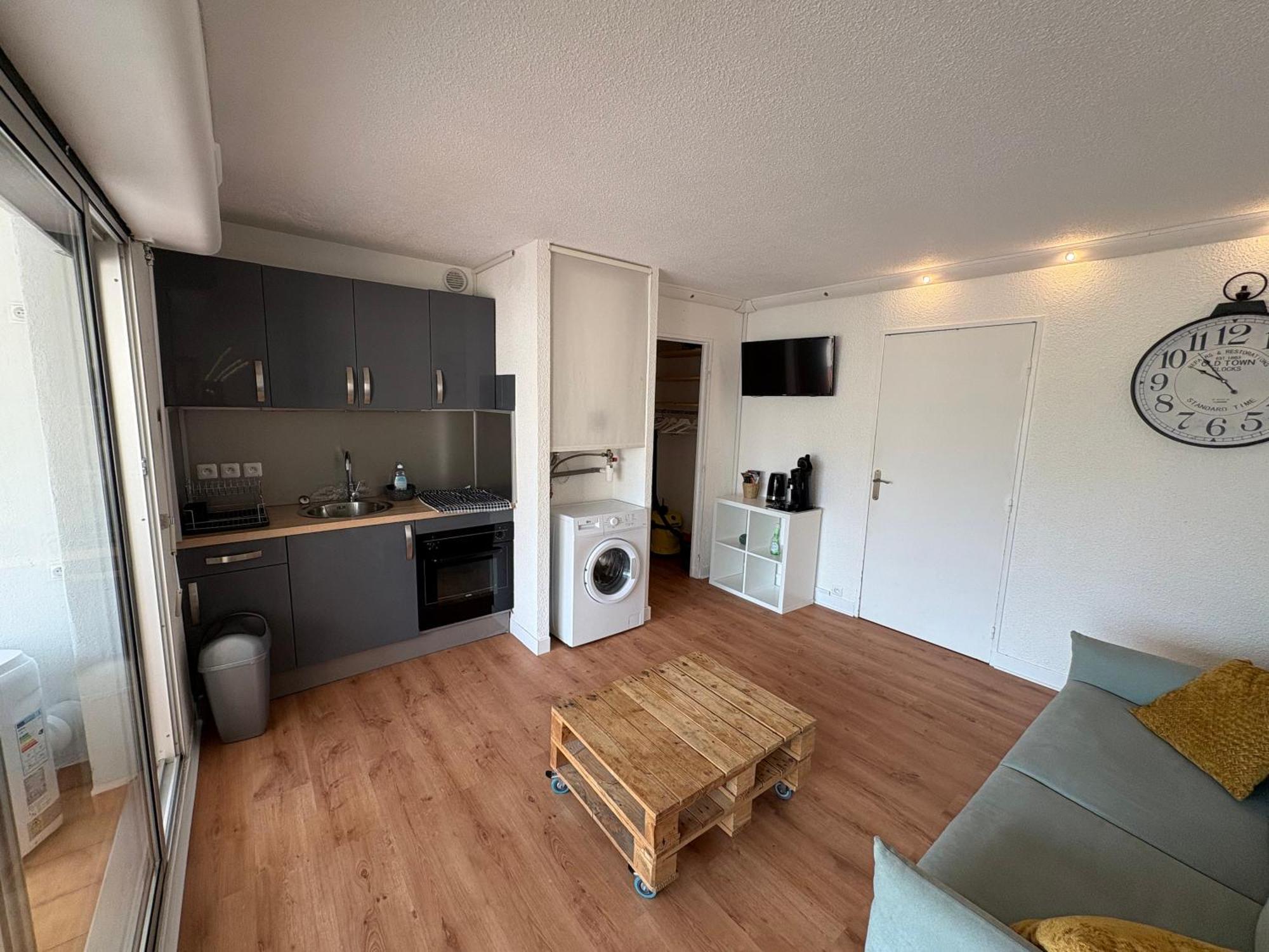 Helios Appartement Agde Buitenkant foto