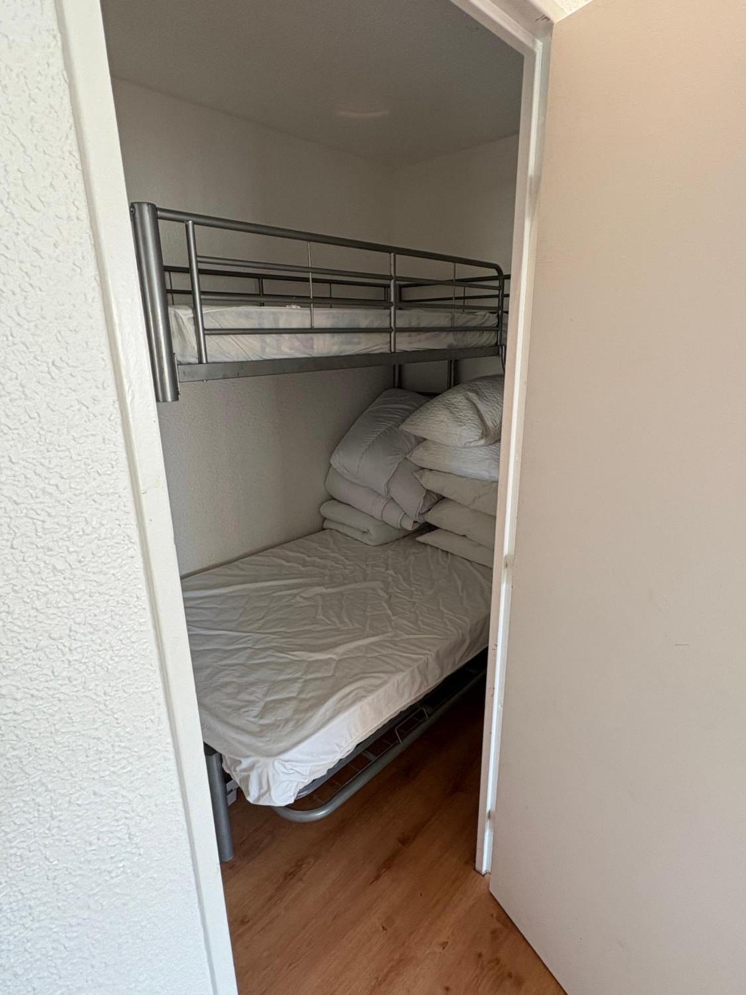 Helios Appartement Agde Buitenkant foto